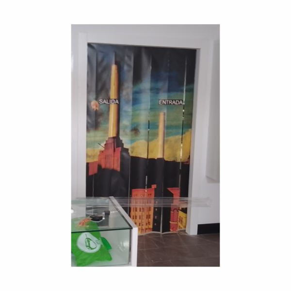Cortinas Personalizadas en Lona PVC para Puertas de Alto Tránsito. - Imagen 5